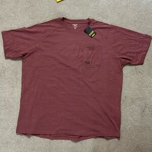 Burgundy Ariat pocket tee, men’s 3XL.